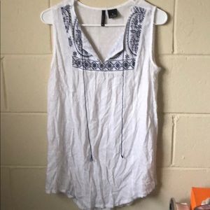 Sleeveless Lightweight Flowy White Top